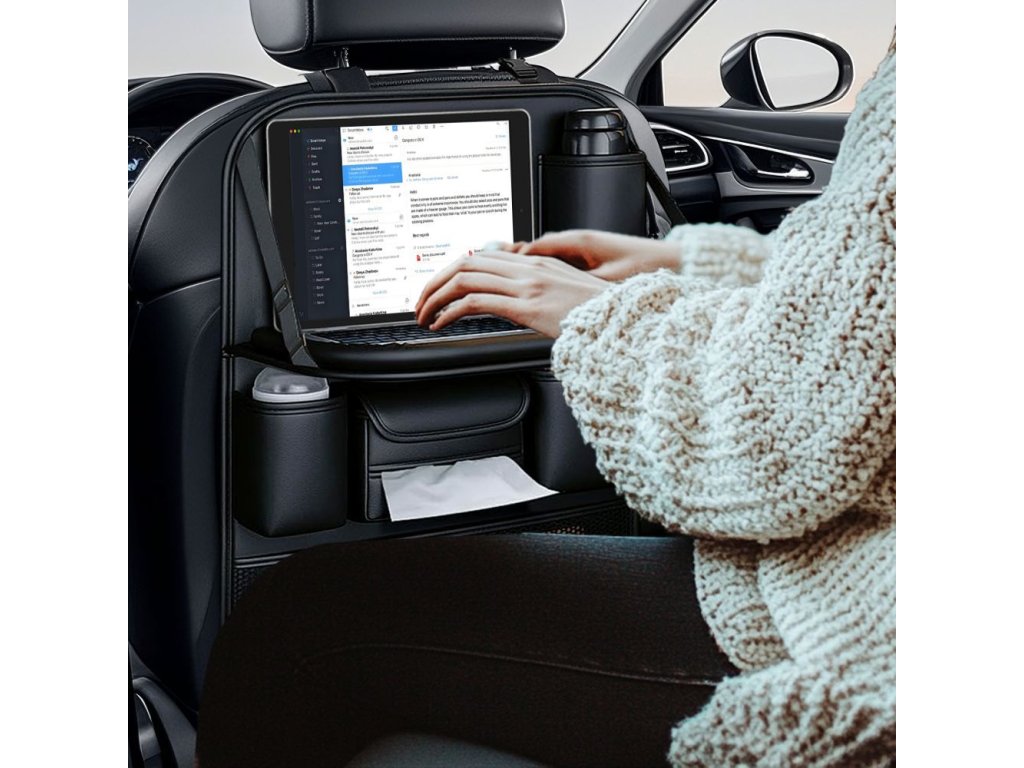 Detail vnútorných priehradiek a úložného priestoru